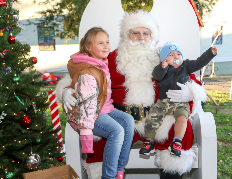 Winter Carnival _ Santa 11-24-19-8569.JPG